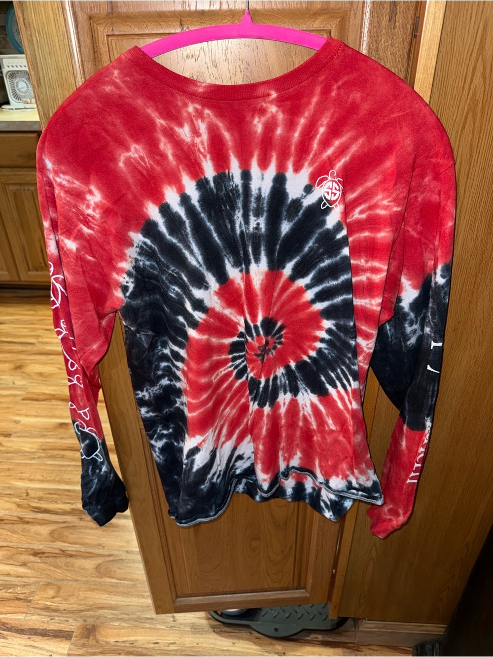 Women’s  Red & navy Tie-Dye Long Sleeve Shirt
